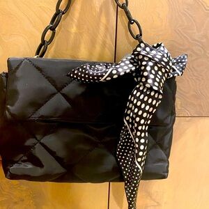 Elegant Black Quilted Bag w/Chain Strap